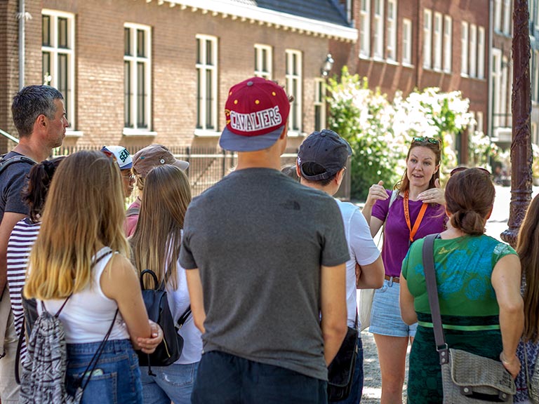 Visite guidée privée de la Vie d’Anne Frank