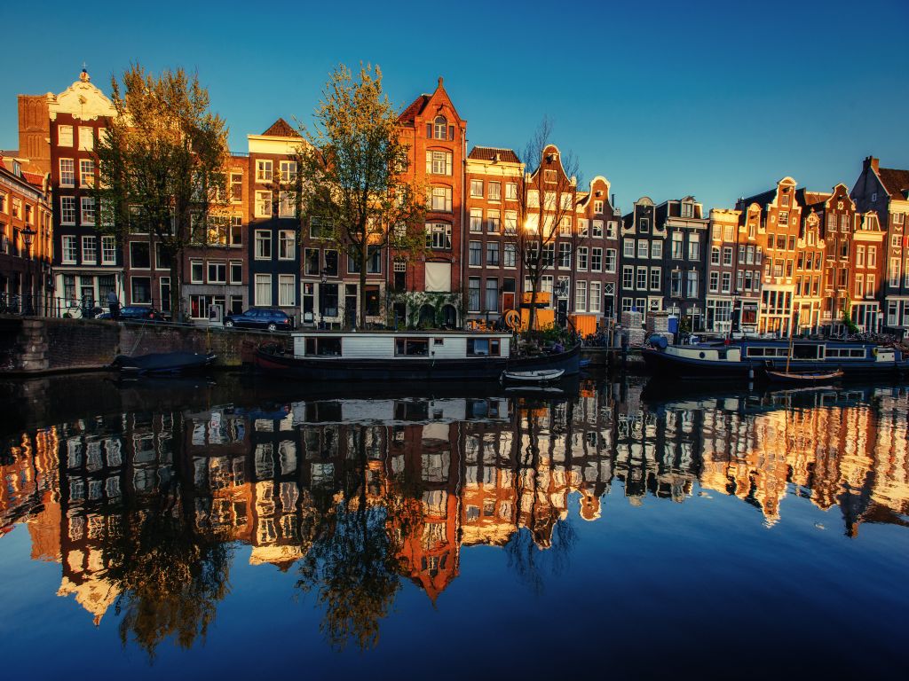 Private Tours - 360 Amsterdam Tours - Small Groups and Private Tours