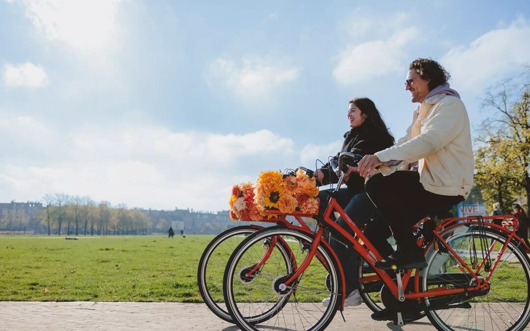 Passeio de bicicleta pela cidade de Amesterdão: os principais pontos de interesse
